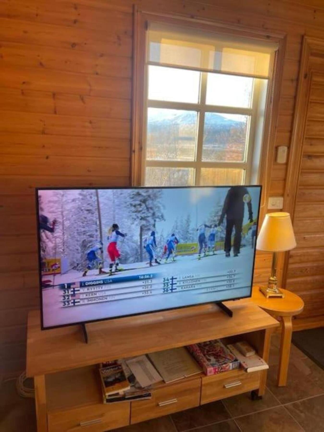 Cozy 2 Bedroom Cottage With Hot Tub Akureyri Exterior photo