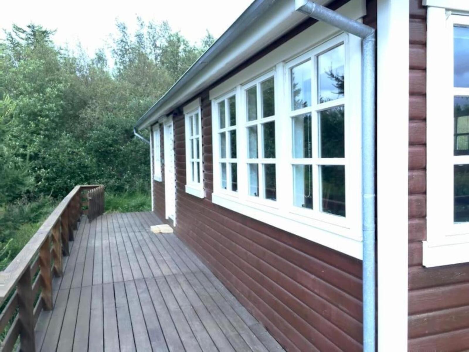 Cozy 2 Bedroom Cottage With Hot Tub Akureyri Exterior photo