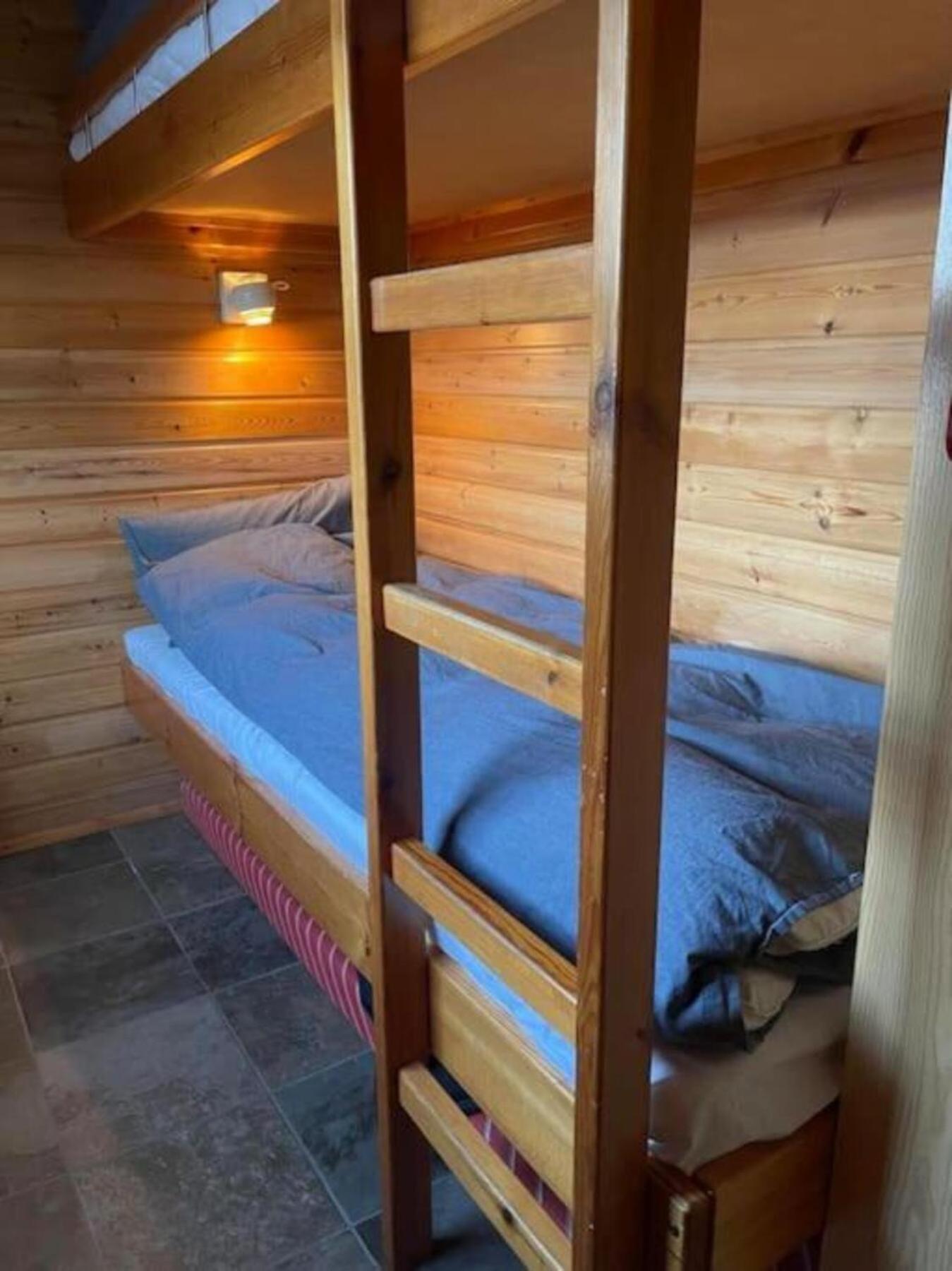 Cozy 2 Bedroom Cottage With Hot Tub Akureyri Exterior photo