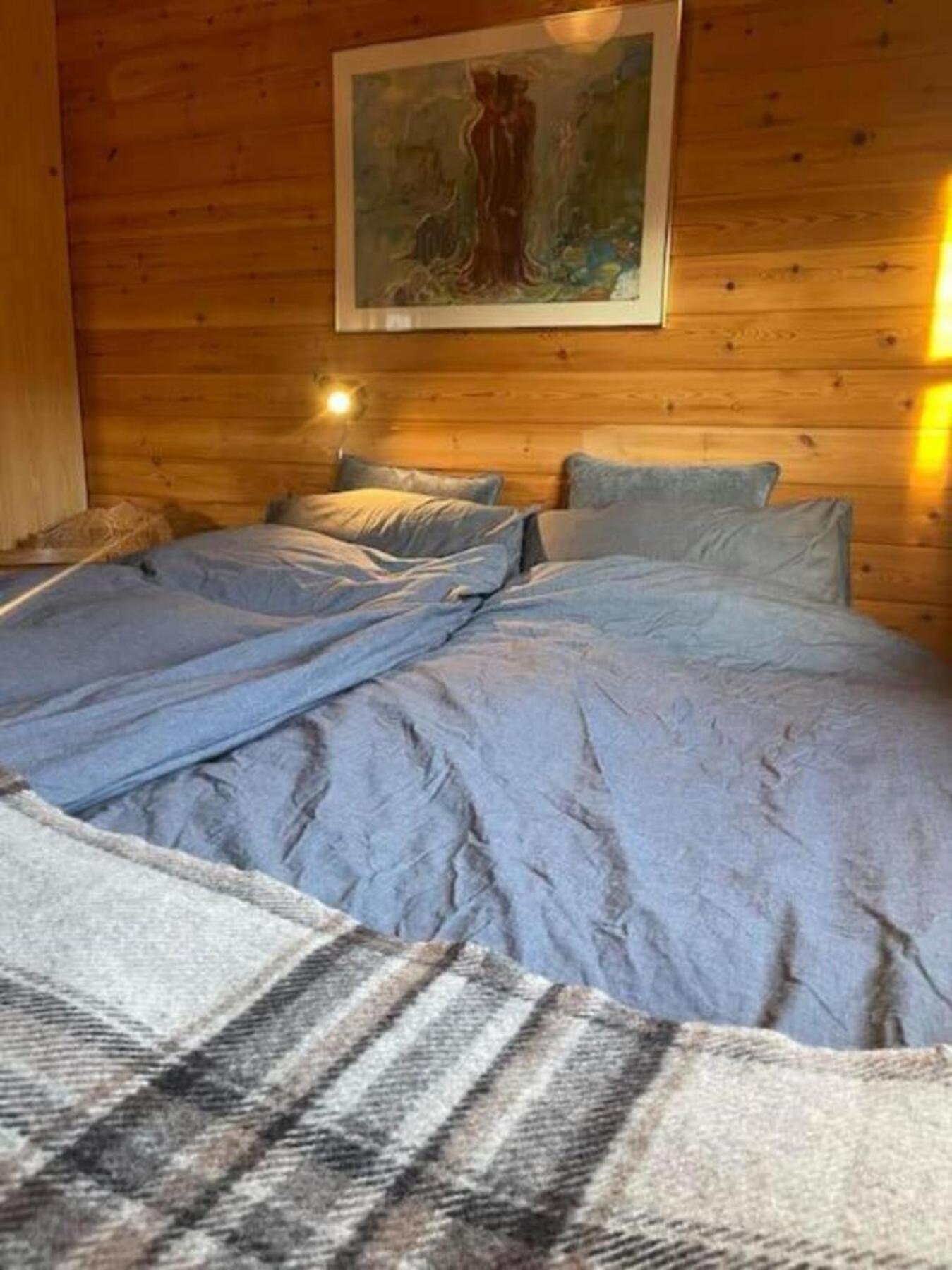 Cozy 2 Bedroom Cottage With Hot Tub Akureyri Exterior photo